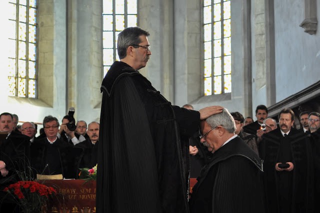 Beiktatták tisztségébe Kató Bélát, Erdély református püspökét