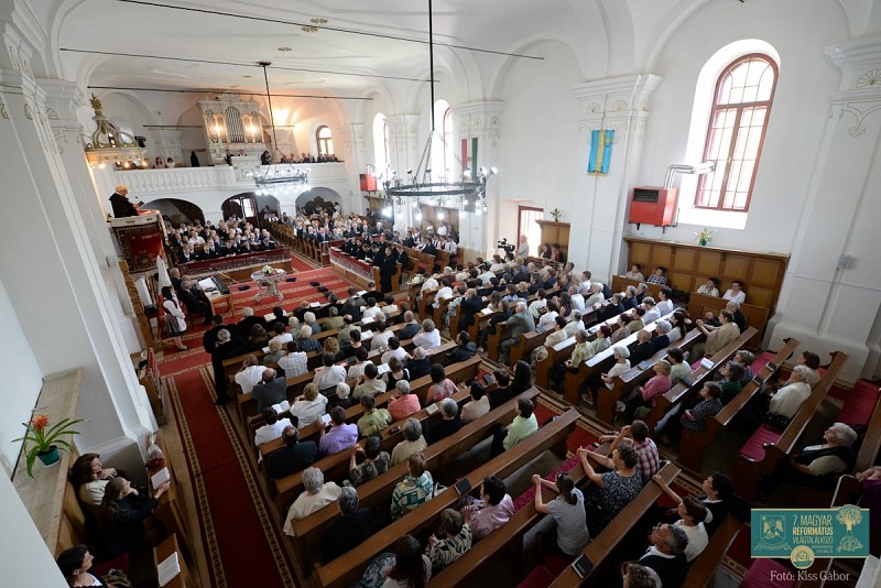 Lelkészszenteléssel kezdődött az egyházkerület közgyűlése Kovásznán