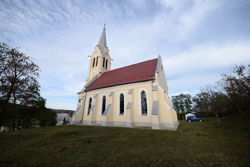 100 éves a kolozskarai református templom