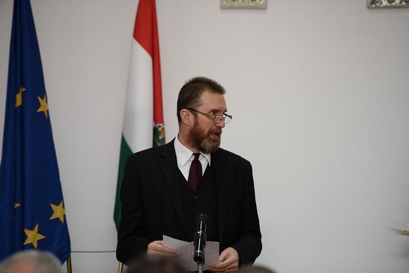 A Magyar Érdemrend tisztikeresztjével tüntették ki dr. Adorjáni Zoltán teológiai tanárt