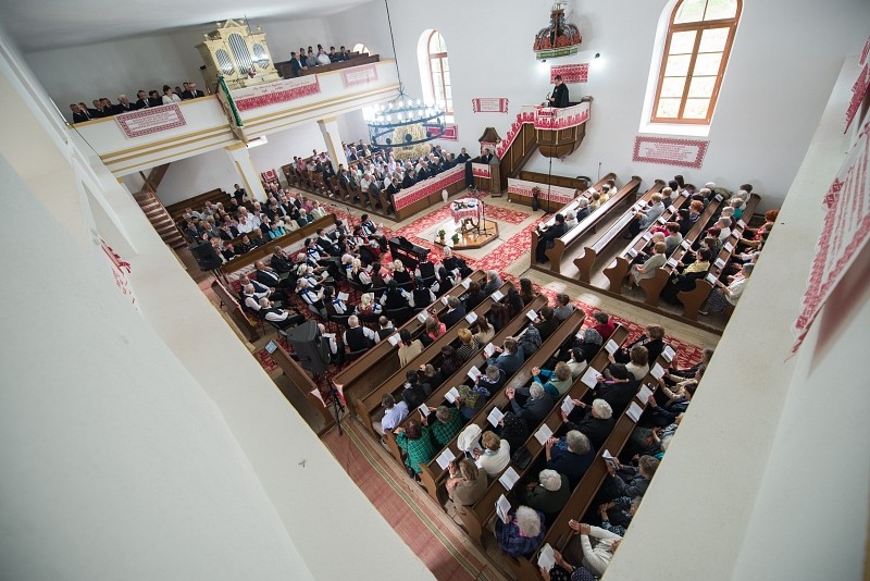Épüljetek lelki házzá - Megújult a tordaszentlászlói református templom