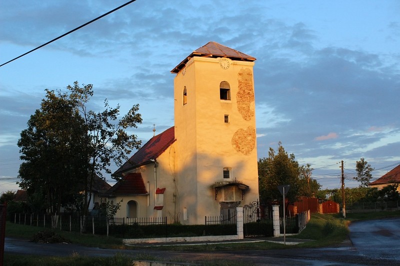 Elkészült a kutyfalvi református templom ideiglenes védő tetőszerkezete