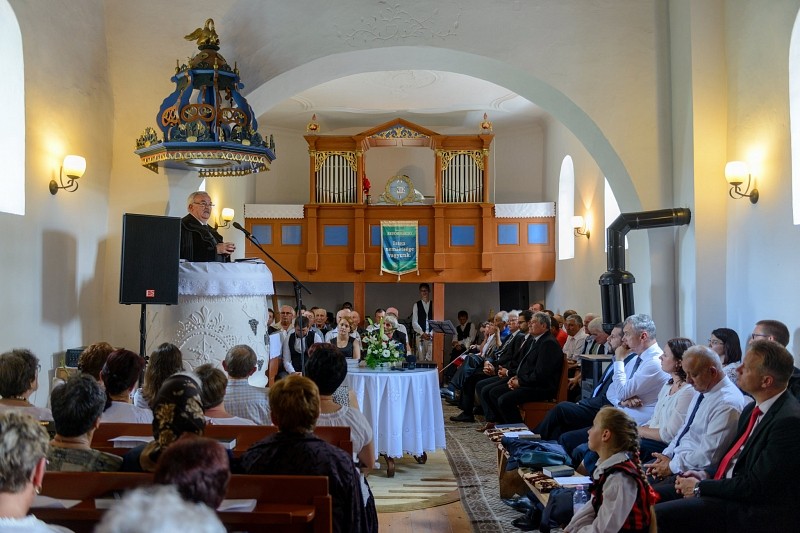 200 éves a mezőkölpényi református templom